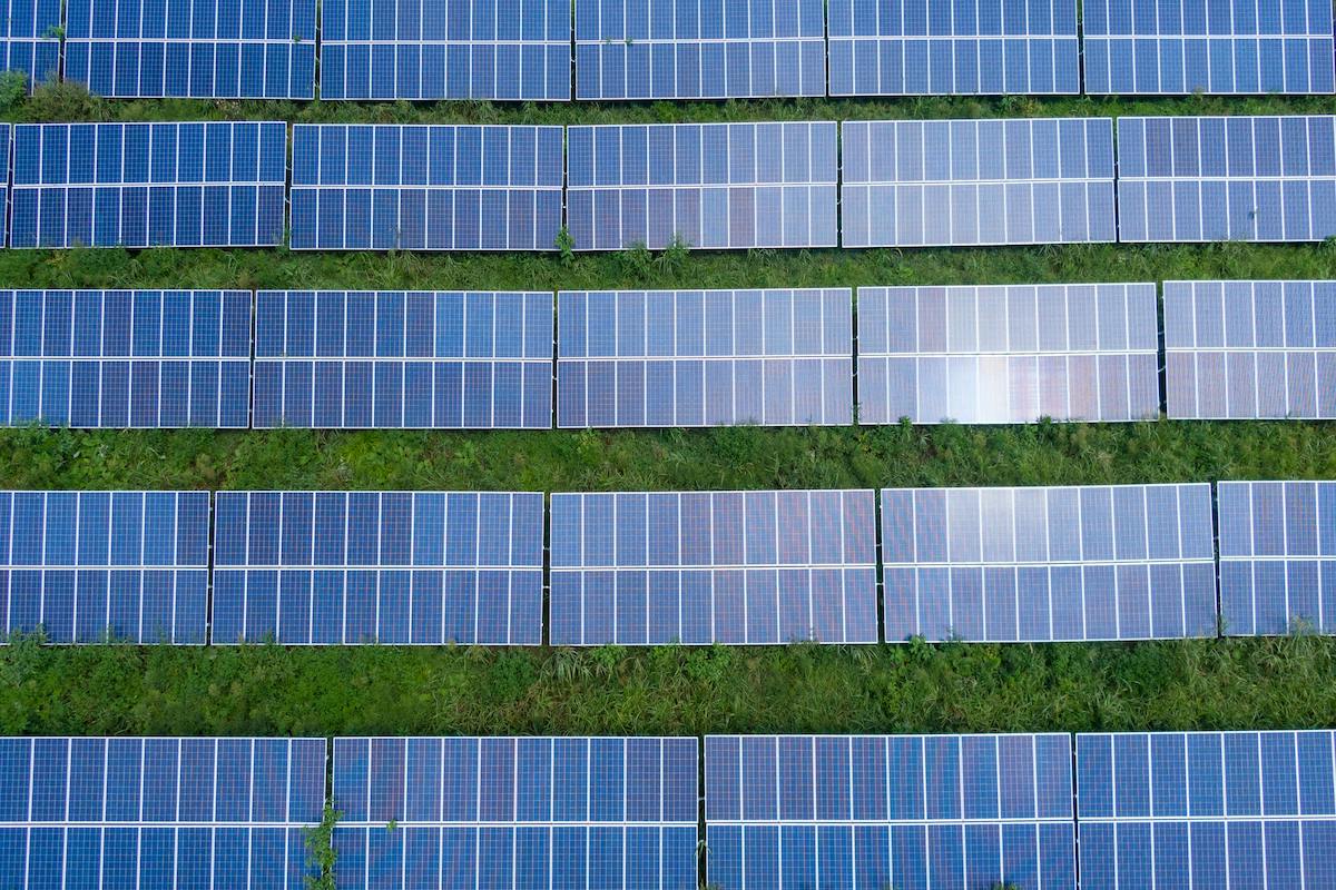 pulizia pannelli fotovoltaici nella bella stagione per garantire massima efficienza all’impianto.