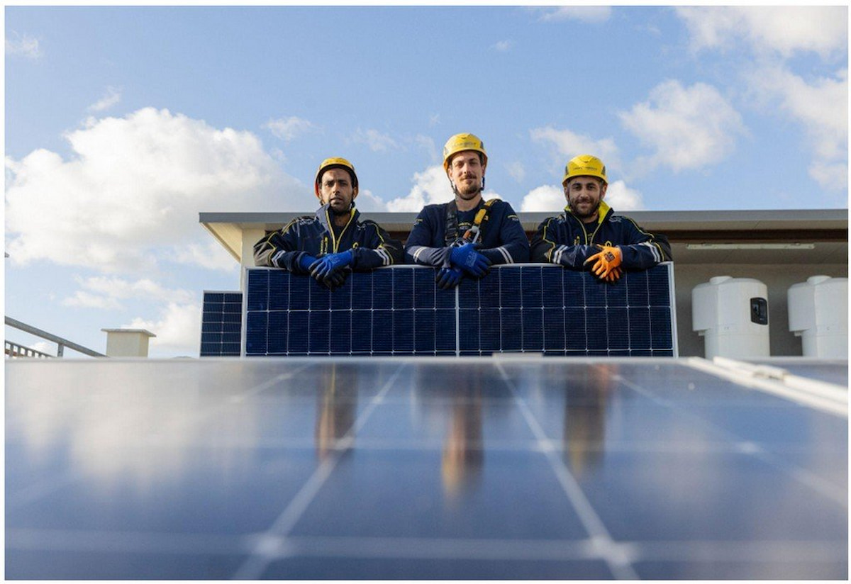 Installazione di sistemi di energia rinnovabile domestica con Acrobatica