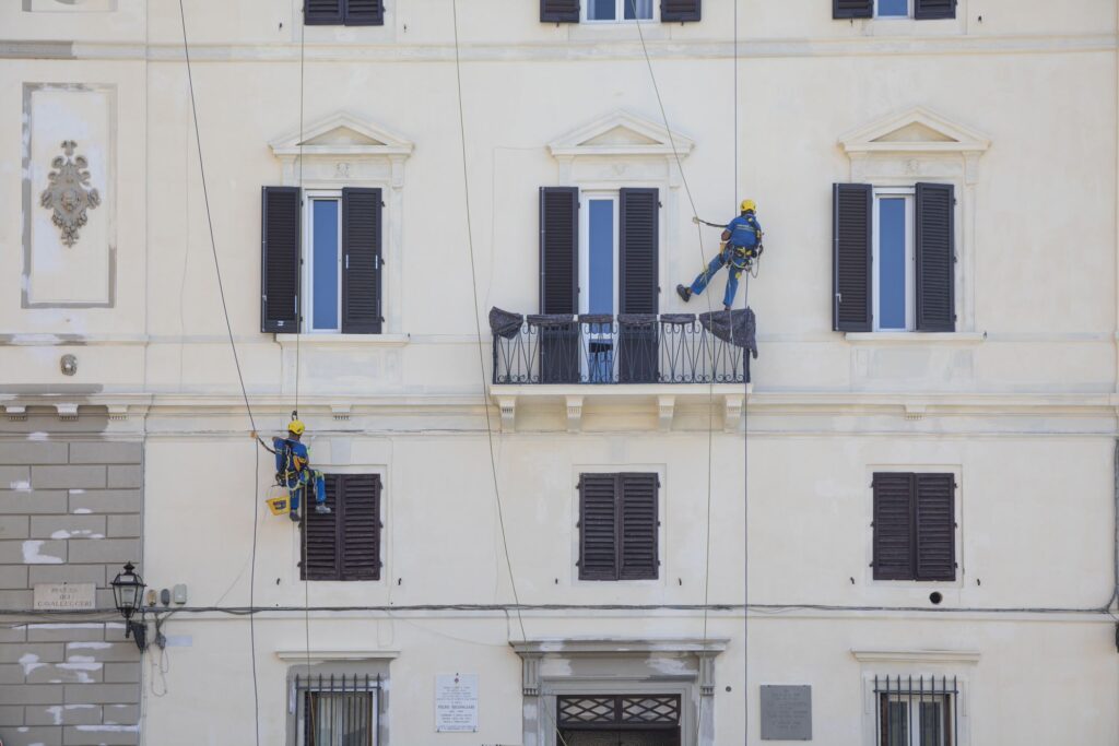 Ripristino totale della facciata, Piazza dei Cavalleggeri Firenze 